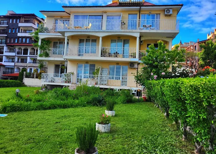 мареа Apartament *